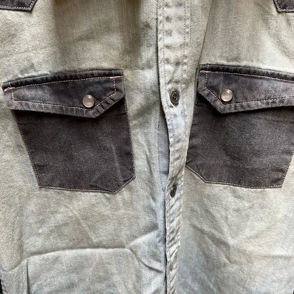 💜6️⃣5️⃣0️⃣ Denim Shirt. Size - Slim Fit S - Picture 7 of 9